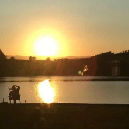 Vendégház Lakehouse *